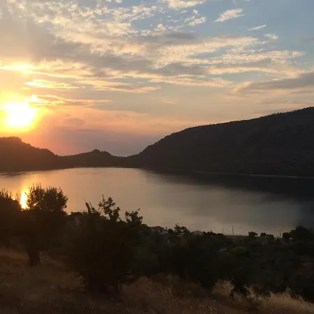 Heleni * Vouliagmeni Lake