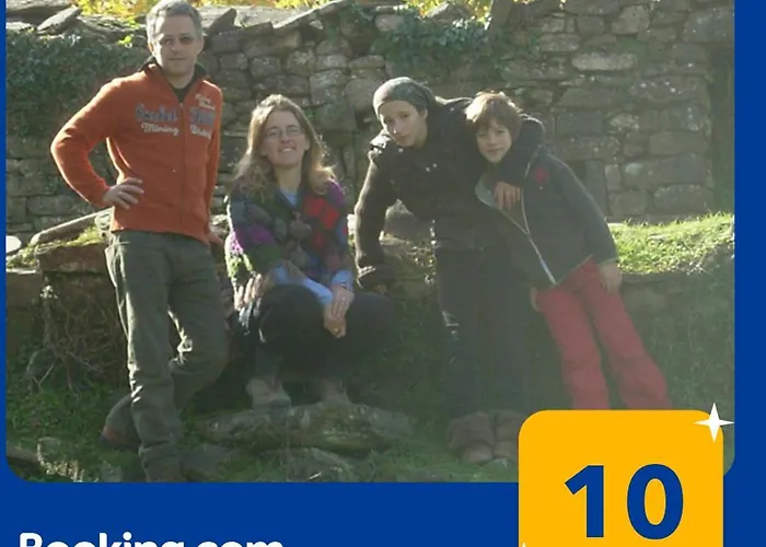 Heleni 沃里亚戈米尼湖